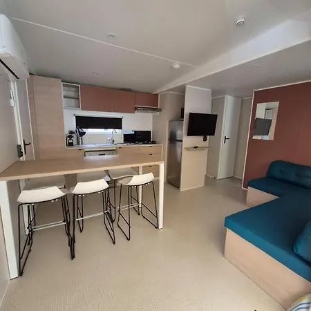 Mobilhome 6 Personnes Domaine De La Yole Vendres